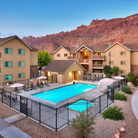 6A Family Friendly Redcliff Condo Pool & Hot Tub Moab Exterior photo